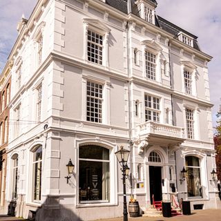 EVE Paleisstraat by Erik van Loo - 2