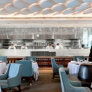 Mandarin Grill + Bar - 5