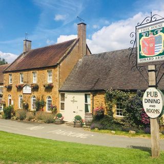 The Howard Arms - 8