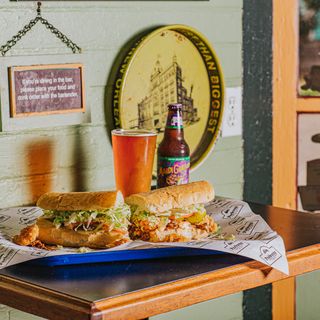 Parkway Bakery & Tavern - 7