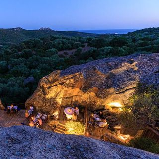 La Table de la Grotte - 9