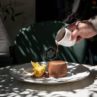 Bleue Bar Bistro - 4