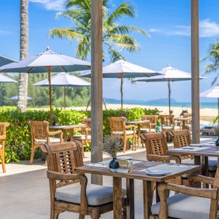 Beach Grill and Bar - 6