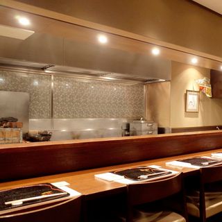 Nishishinsaibashi Yuno - 2