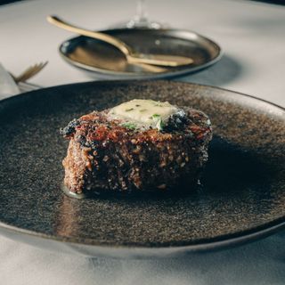 Raven Steakhouse - 7