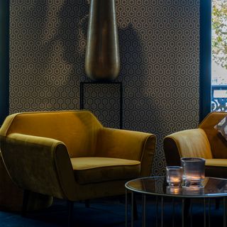 The London - 2