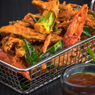 Muthu's Curry - 1