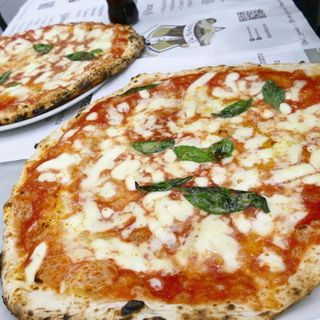 L'antica Pizzeria da Michele - Naples - 0