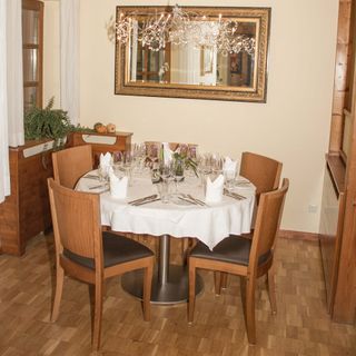 mundart Restaurant - 0
