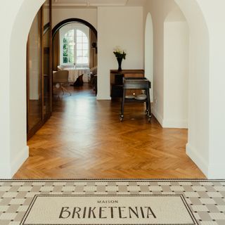 Briketenia - 5