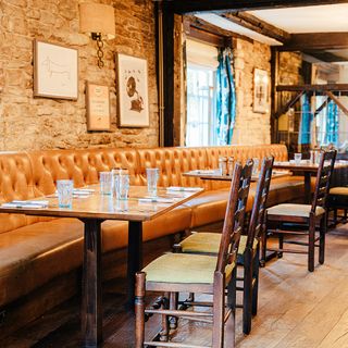 Castle Inn - 1