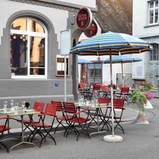 Roter Bären - 1