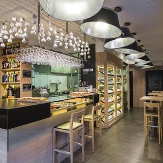 Umm No Solo Tapas - 0