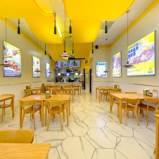 Walala Hand-Pulled Noodle House - 5