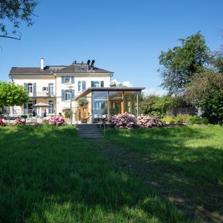 Villa am See by Sandro Lüthi - 3