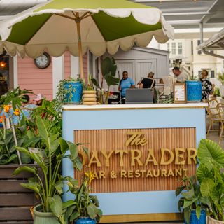 Daytrader Tiki Bar and Restaurant - 3