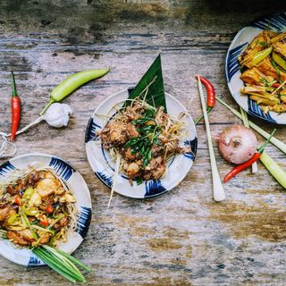 Bếp Hên - 2