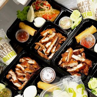 Snackboxe Bistro - 4