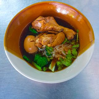 Pranom Shredded Chicken Noodles (Tha Wasukri) - 1