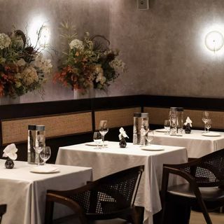 Creative Japanese Restaurant & Bar - 6