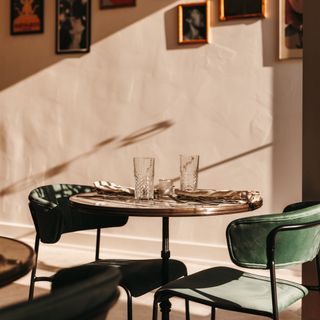 Oliver's - 5