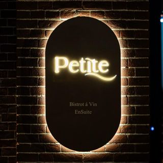 Petite - 1
