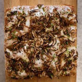 Pizza Friendly Pizza - 4