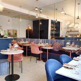 Pouliche - Paris - 1