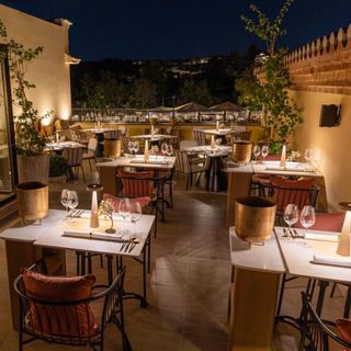 Makris Athens - 27