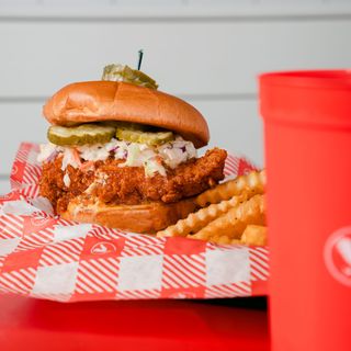 Hattie B’s Hot Chicken - 0
