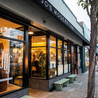 Jo's Modern Thai - 11