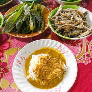 Khanom Chin Pa Son - 2