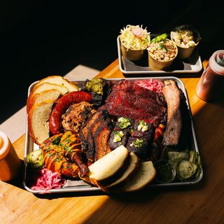 Golden Horseshoe Barbecue - 1