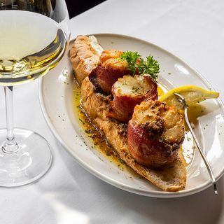 Pappas Bros. Steakhouse - 14