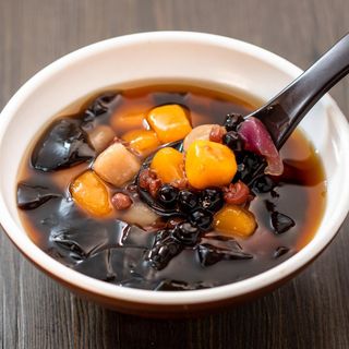 Yuan is Here (Western District) - 3