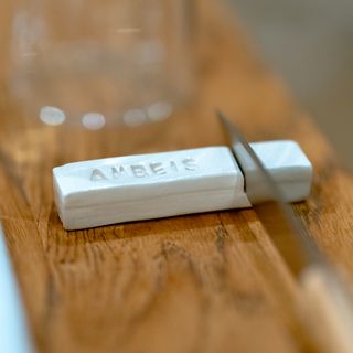 Ambeis - 3