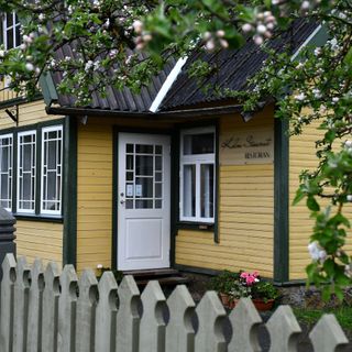 Kolm Sõsarat - 4