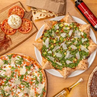Mister O1 Extraordinary Pizza - 1