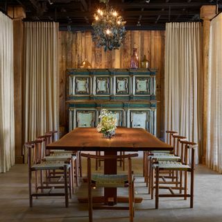 Uberto Restaurant - 0