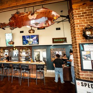 Breakwater Barbecue - 8