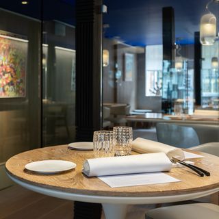 senzanome - Brussels - 1