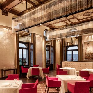 The Restaurant - 5