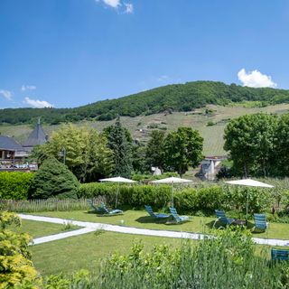 Wein- und Tafelhaus - 1
