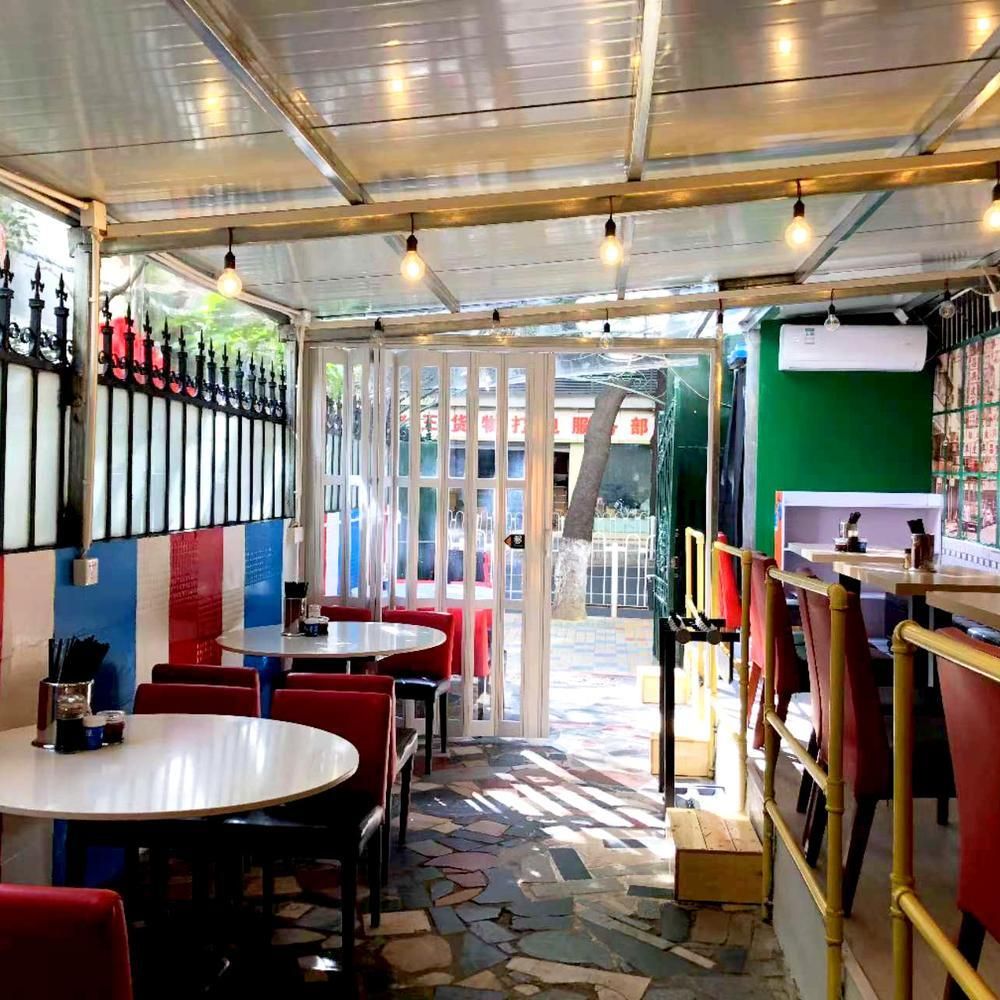 Temple Street restaurant in Guangzhou, China