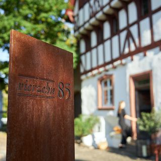 vierzehn 85 - 8