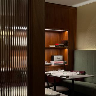 One80 St.Christopher Street - 1