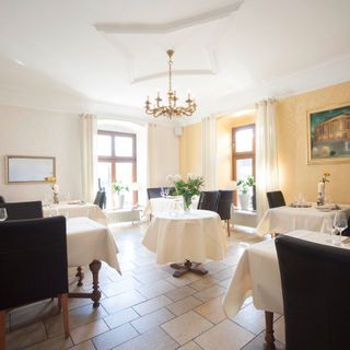 Saxlers Restaurant - 3