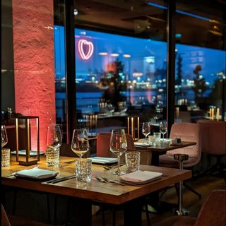 am kai | restaurant. seafood. drinks. elbblick - Hambourg - 9