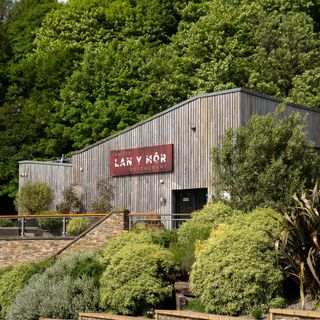 Lan y Môr - 13