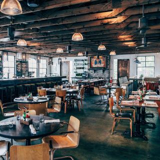 Leon's Oyster Shop - 10